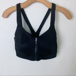 Victoria's Secret Sports Bra
Size 32DDD